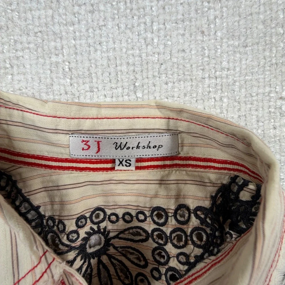3J Workshop Johnny Was Pinstripe Embroidered Western Shirt XS Cream Red Black